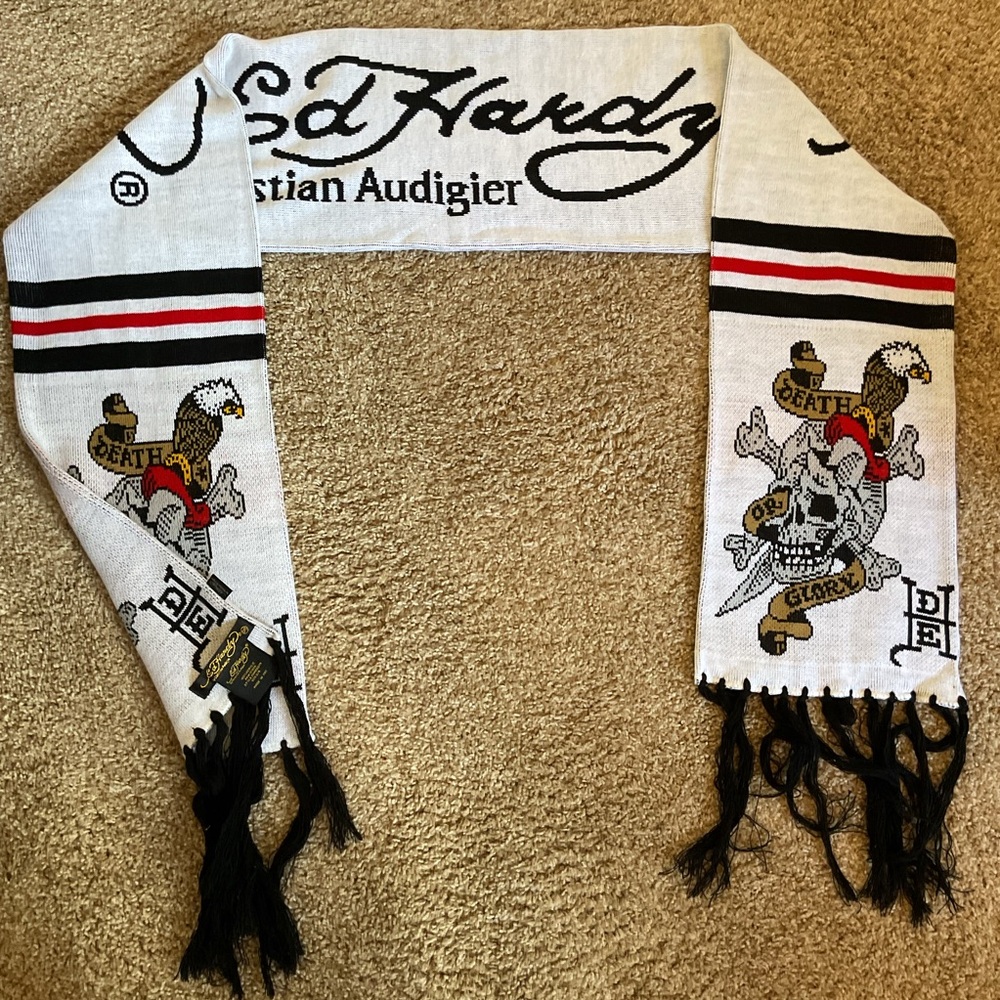 Ed Hardy Christian Audigier White Scarf Death or Glory Skull Graphic Fringe - Picture 5 of 6